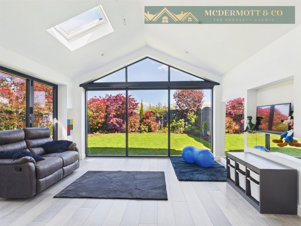 Farmstead Close, Woodhouses Village, Failsworth