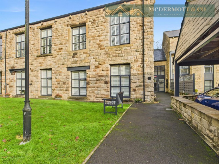 Tamewater Court, Dobcross, Saddleworth