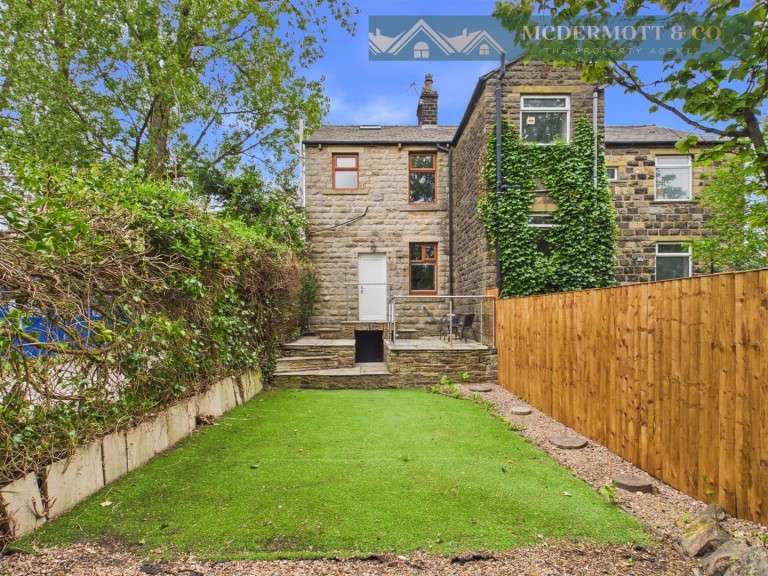 Wellington Road, Greenfield, Saddleworth
