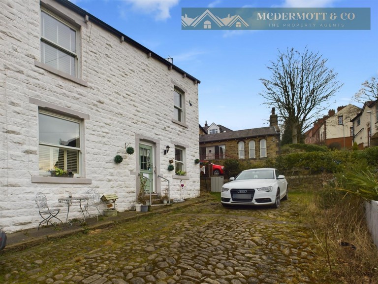Spring Grove, Greenfield, Saddleworth