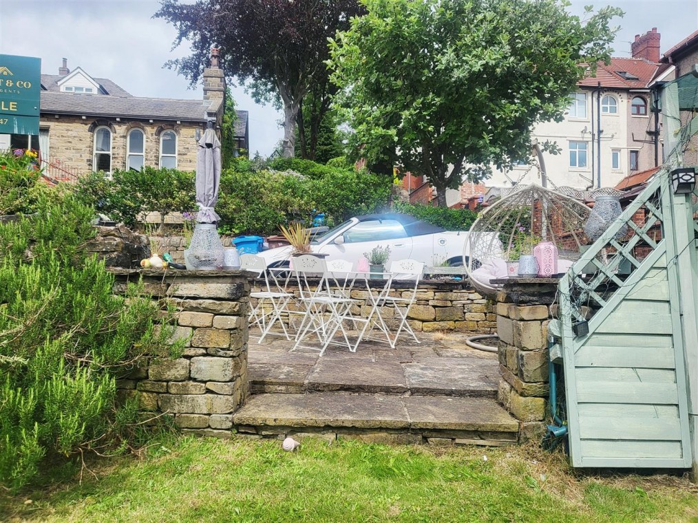 Spring Grove, Greenfield, Saddleworth
