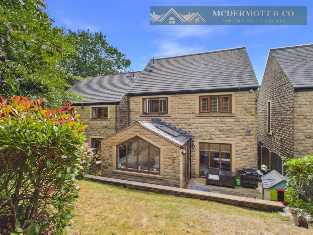Low Grove Lane, Greenfield, Saddleworth