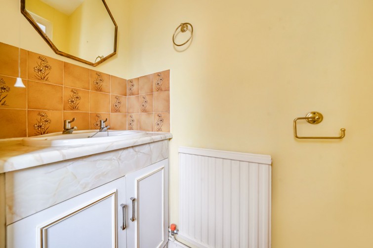 207 Ashburnham Road, Richmond