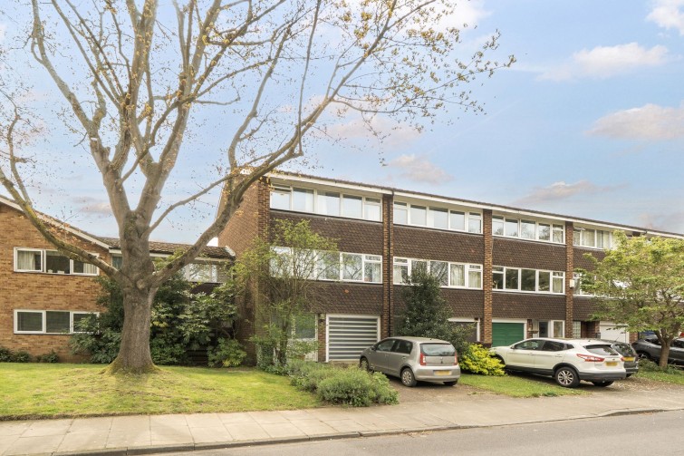 1 Fellbrook, Richmond