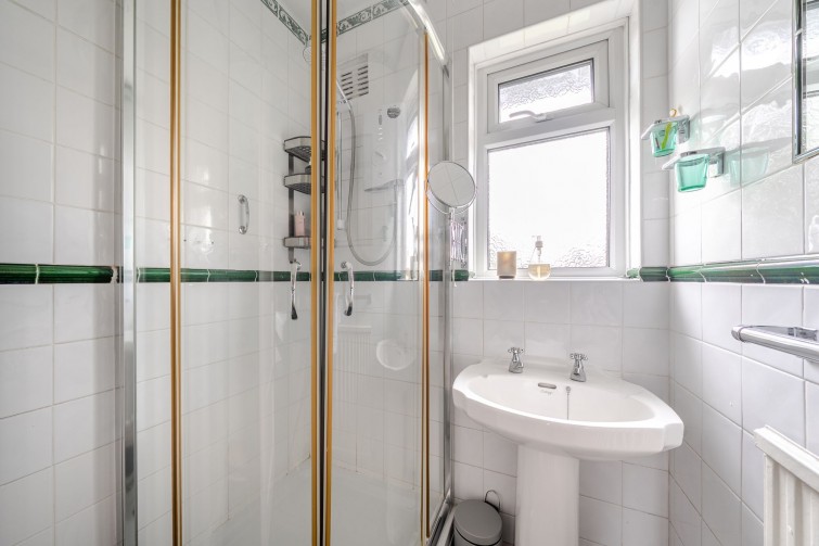 6 Burnell Avenue, Richmond