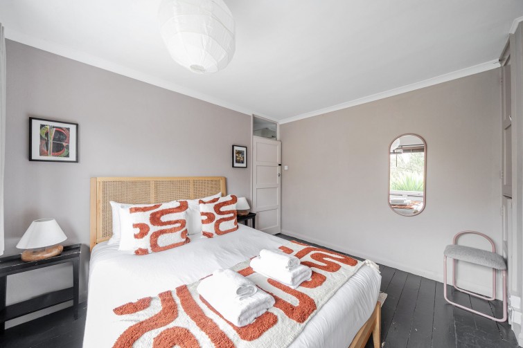 6 Burnell Avenue, Richmond