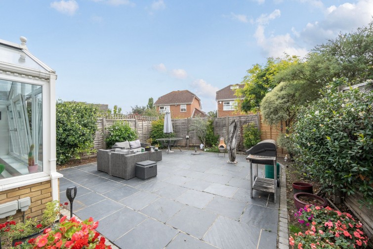 2 Tangmere Grove, Kingston Upon Thames