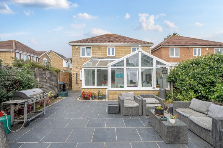 2 Tangmere Grove, Kingston Upon Thames