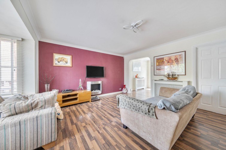 2 Tangmere Grove, Kingston Upon Thames