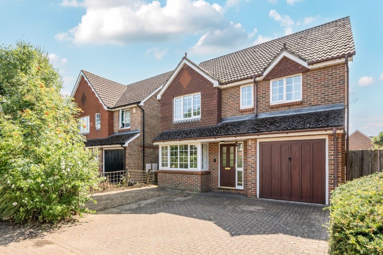 4 Manston Grove, Kingston Upon Thames