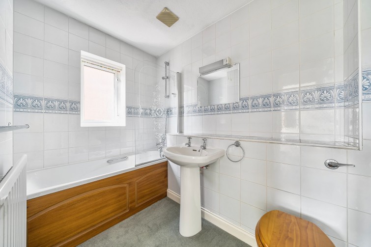 4 Manston Grove, Kingston Upon Thames