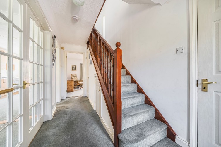 4 Manston Grove, Kingston Upon Thames