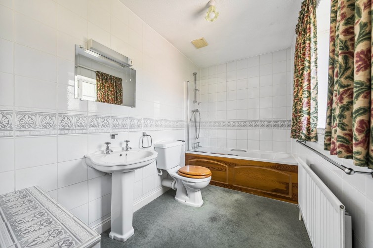 4 Manston Grove, Kingston Upon Thames