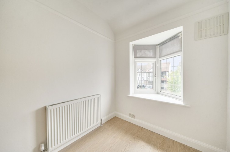 141 Barnfield Avenue, Kingston Upon Thames