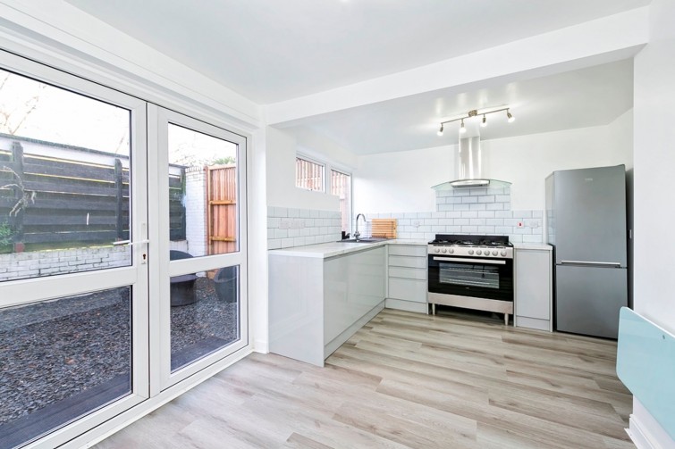 27 Kingfisher Drive, Richmond