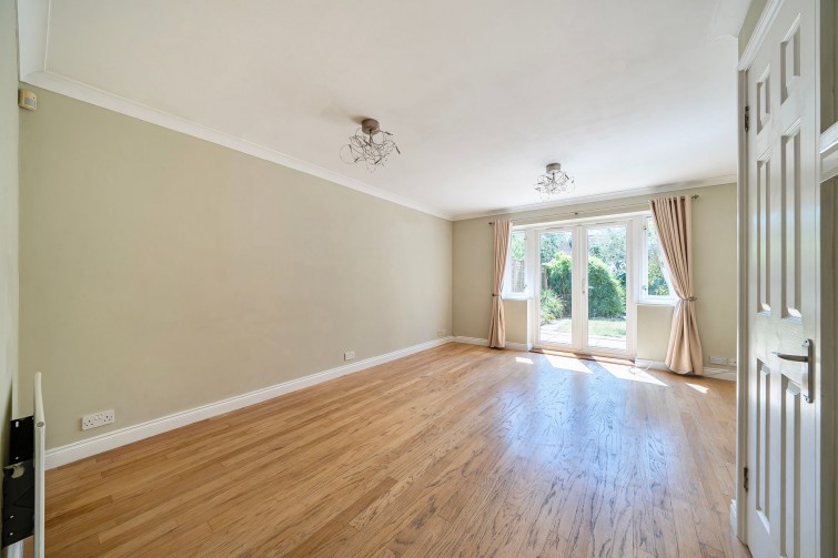 3 Camel Grove, Kingston Upon Thames