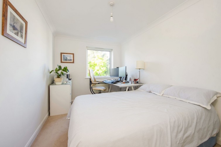 Flat 12, Meadowview Ashburnham Road, Richmond
