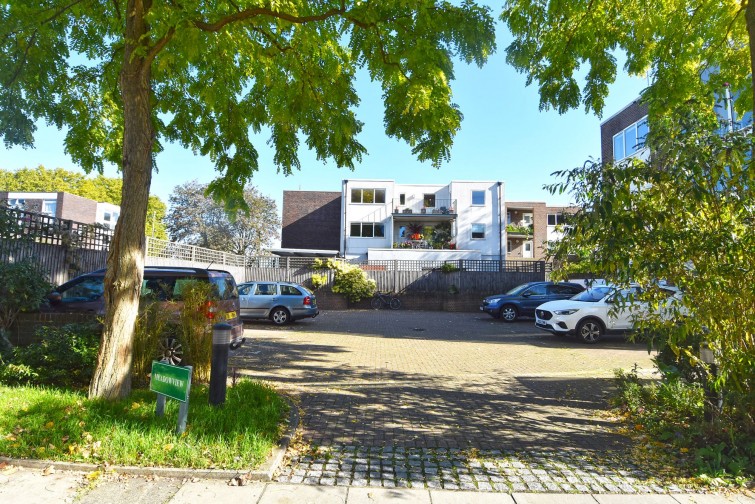 Flat 12, Meadowview Ashburnham Road, Richmond