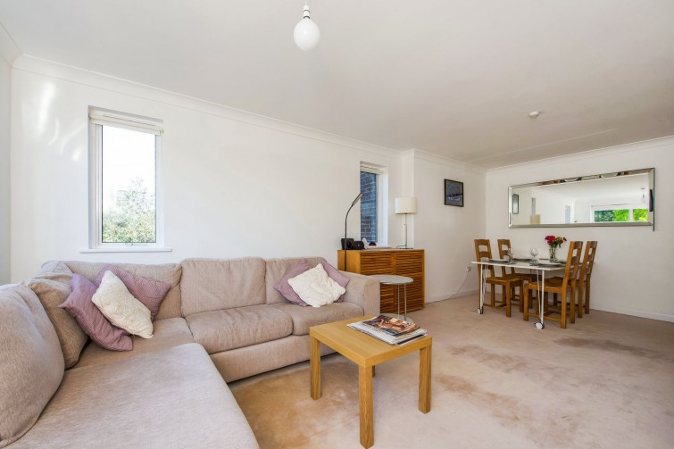 Flat 12, Meadowview Ashburnham Road, Richmond