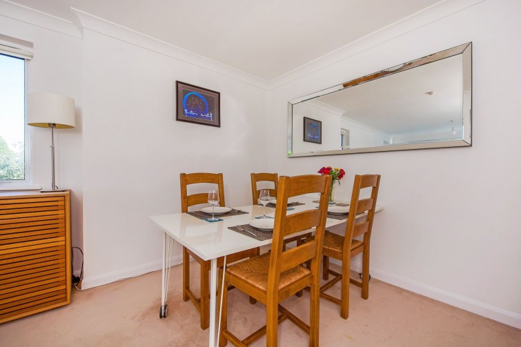 Flat 12, Meadowview Ashburnham Road, Richmond