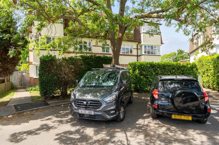 9 Lancaster Close, Kingston Upon Thames