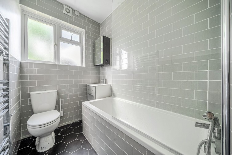 9 Lancaster Close, Kingston Upon Thames