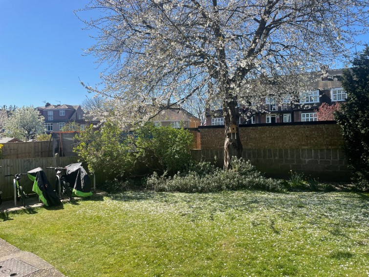 9 Lancaster Close, Kingston Upon Thames