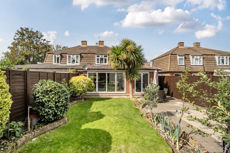 25 Latchmere Close, Richmond