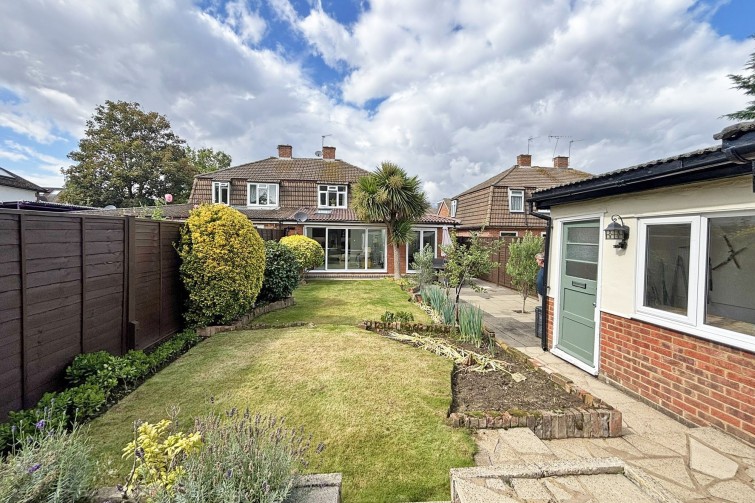 25 Latchmere Close, Richmond