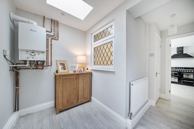 25 Latchmere Close, Richmond