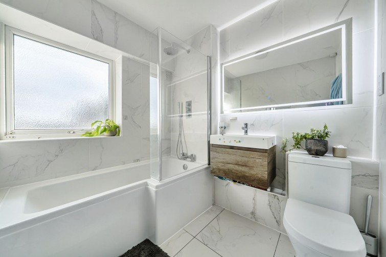 33 Mariner Gardens, Richmond