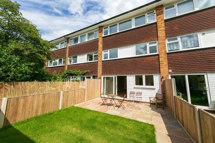 6 Perryfield Way, Richmond