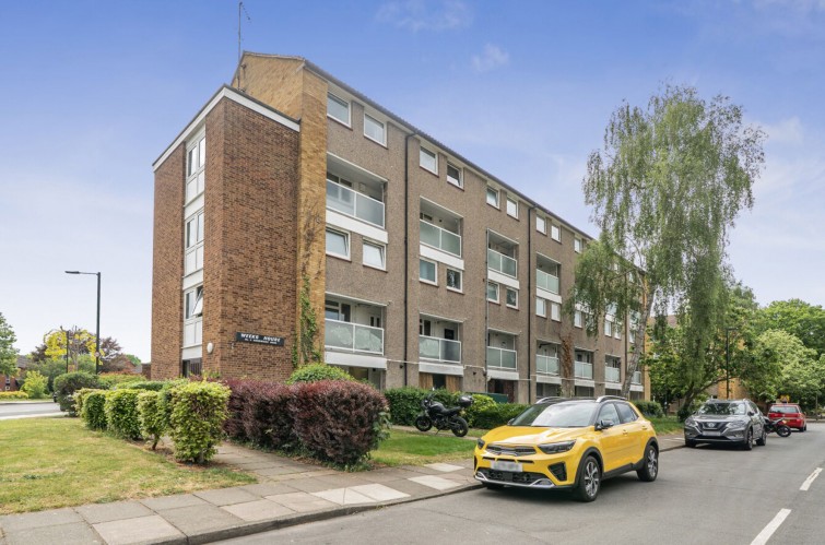 19 Weeks House, 2 Hardwicke Road