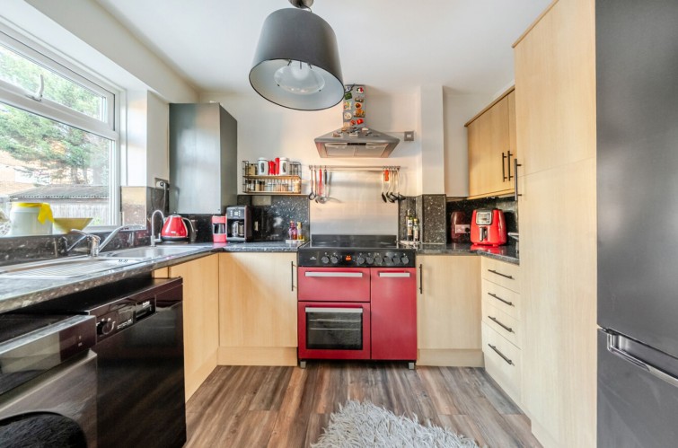 12 Simpson Road, Richmond