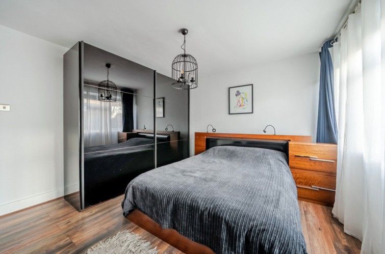 12 Simpson Road, Richmond