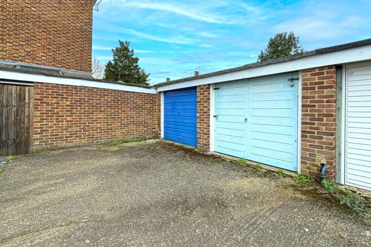 14 Simpson Road, Richmond