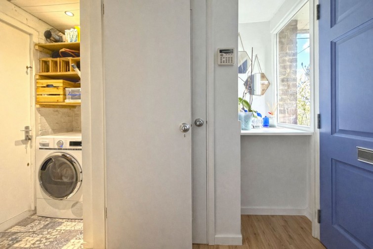 14 Simpson Road, Richmond