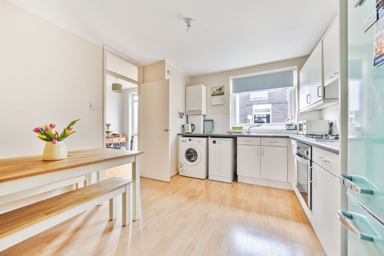 14 St. Richards Court Ashburnham Road, Richmond