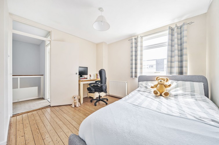 14 St. Richards Court Ashburnham Road, Richmond
