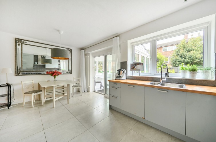 12 Watermill Close, Richmond