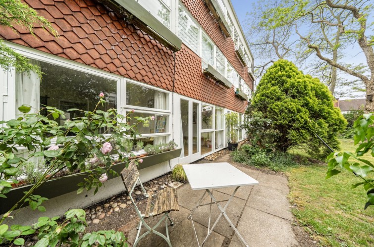 4 Gray Court Parkleys, Richmond