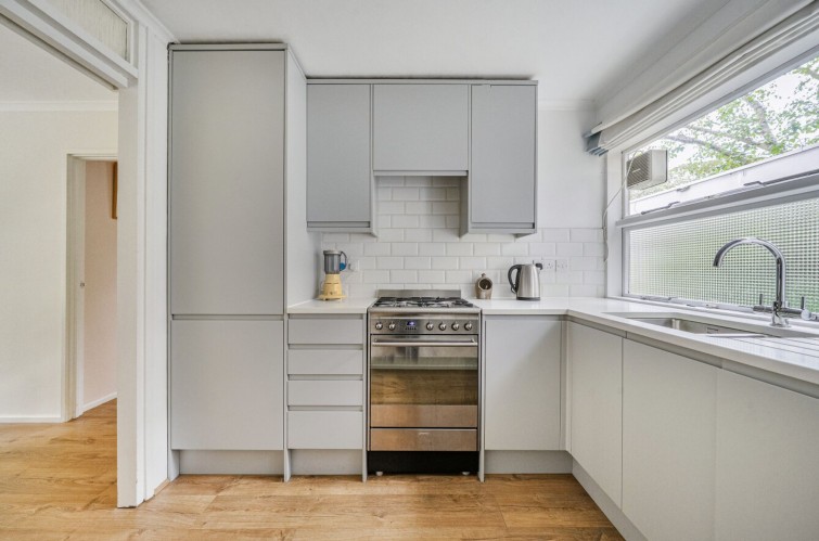 4 Gray Court Parkleys, Richmond