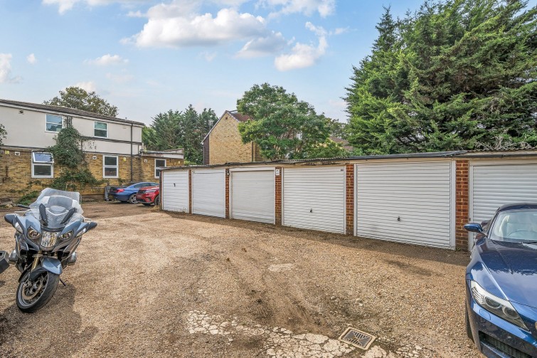 45 Lock Road, Richmond