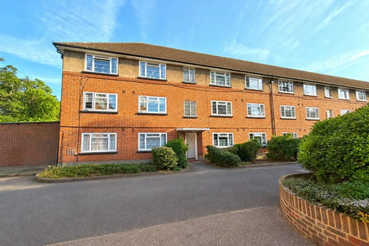 16 Wilmer Crescent, Kingston Upon Thames