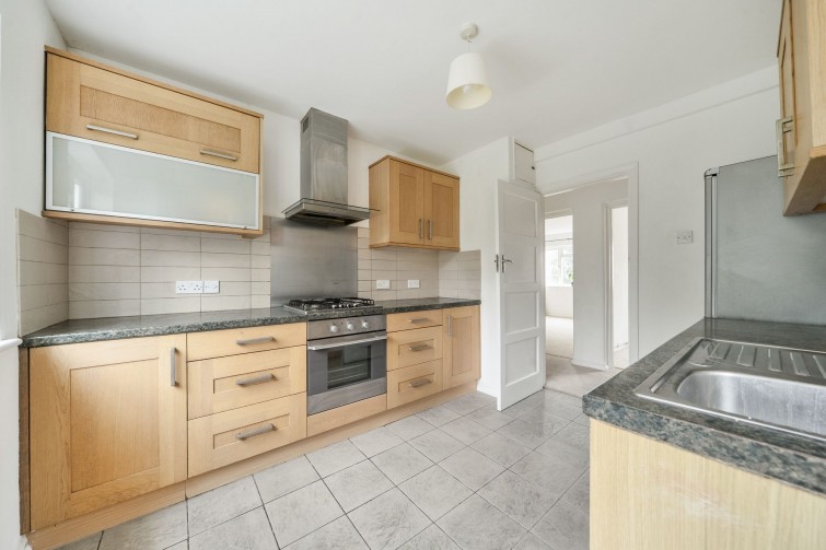 16 Wilmer Crescent, Kingston Upon Thames