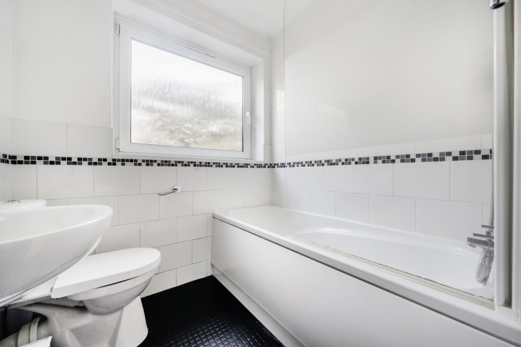 7 Cave Road, Richmond