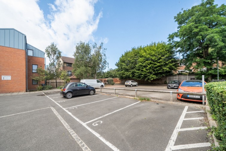 7 Cave Road, Richmond
