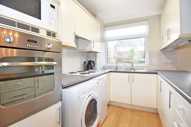 79 Ashburnham Road, Richmond