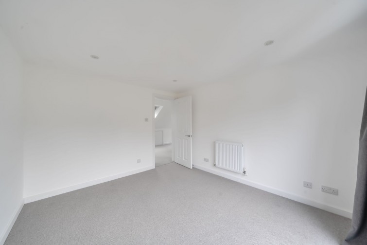 44 Kelvedon Close, Kingston Upon Thames