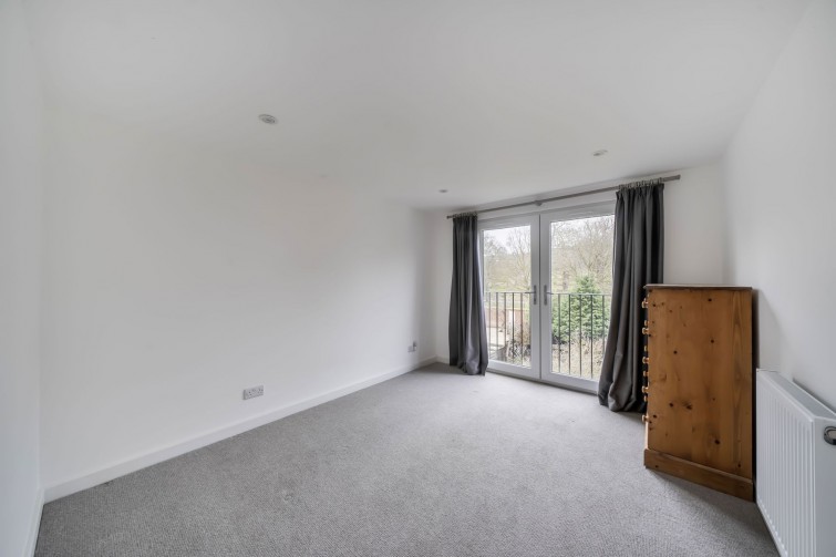 44 Kelvedon Close, Kingston Upon Thames